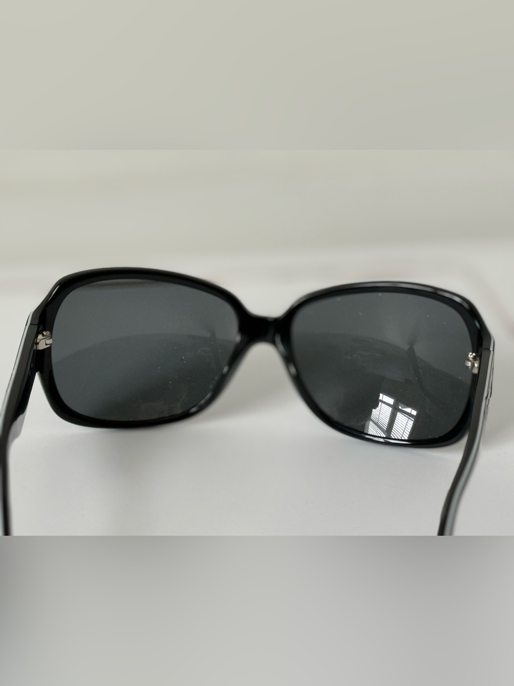 COACH Black Logo Women’s Sunglasses - Classic Designer Style - Picture 4 of 5